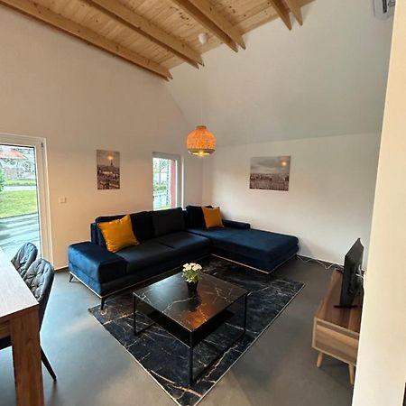 8638 Apartments A/3 Balatonlelle Bagian luar foto