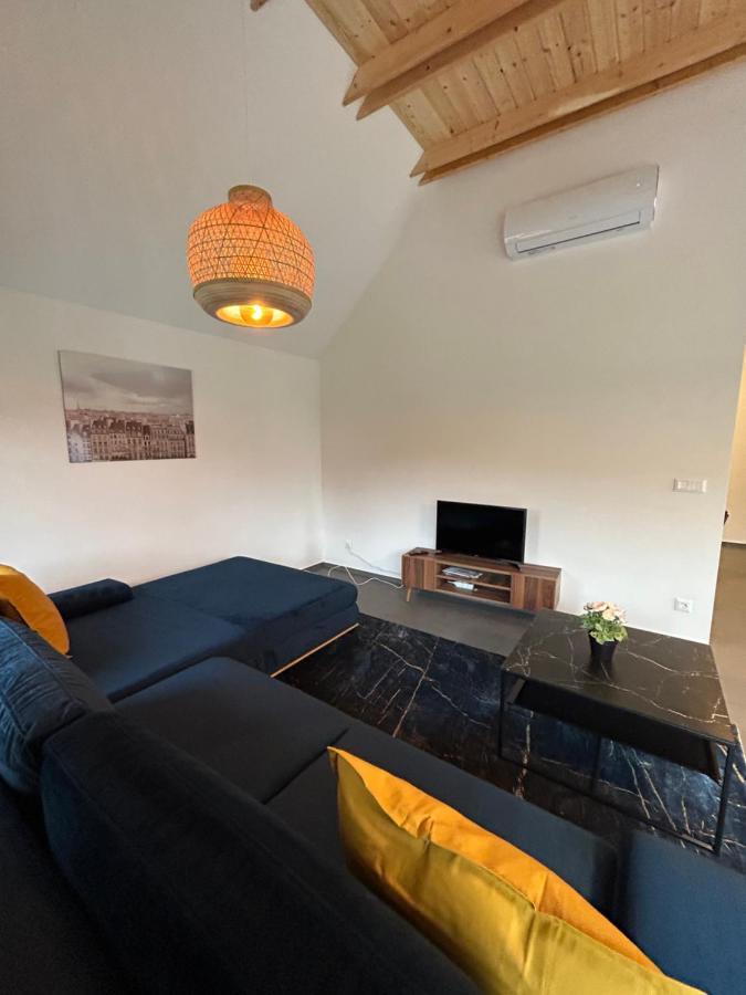 8638 Apartments A/3 Balatonlelle Bagian luar foto